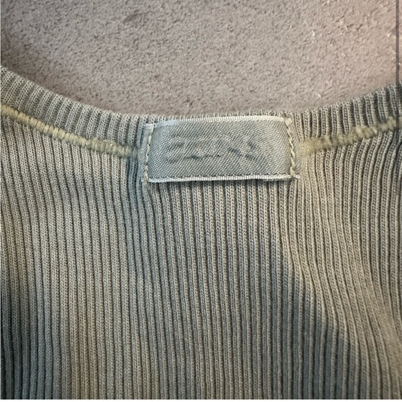 SKIMS SET IN MINERAL - Picture 2 of 5